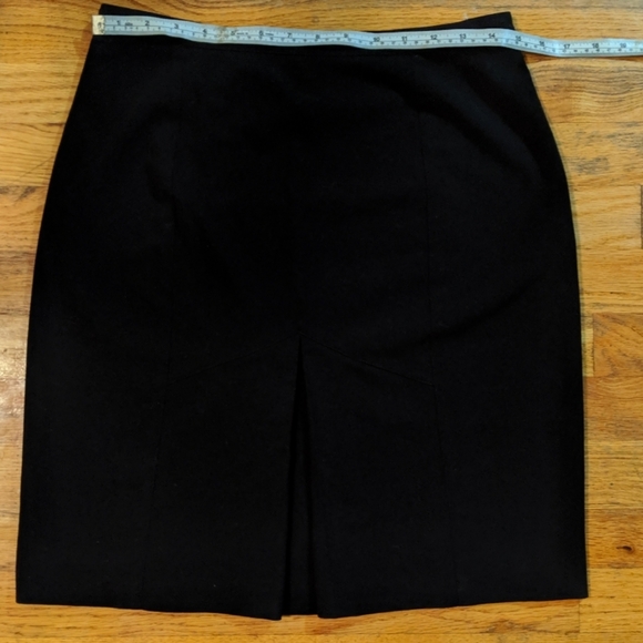Limited Stretch Black Skirt - Picture 3 of 5